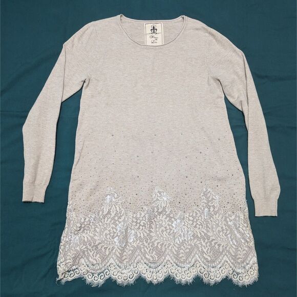 Fleur de Lis Collection Tops - Fleur De Lis Womens Sz M Lace Hem Cashmere Blend Tunic Romantic Boho Feminine